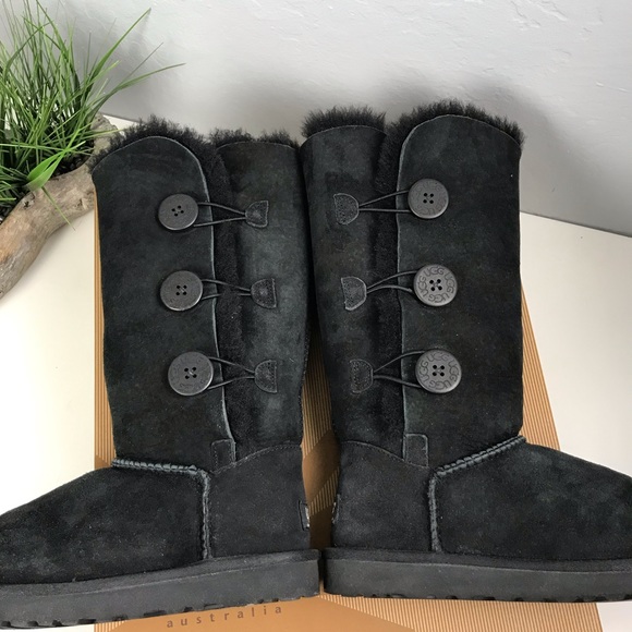 Ugg Black Tall Bailey Triple Button - Picture 3 of 7